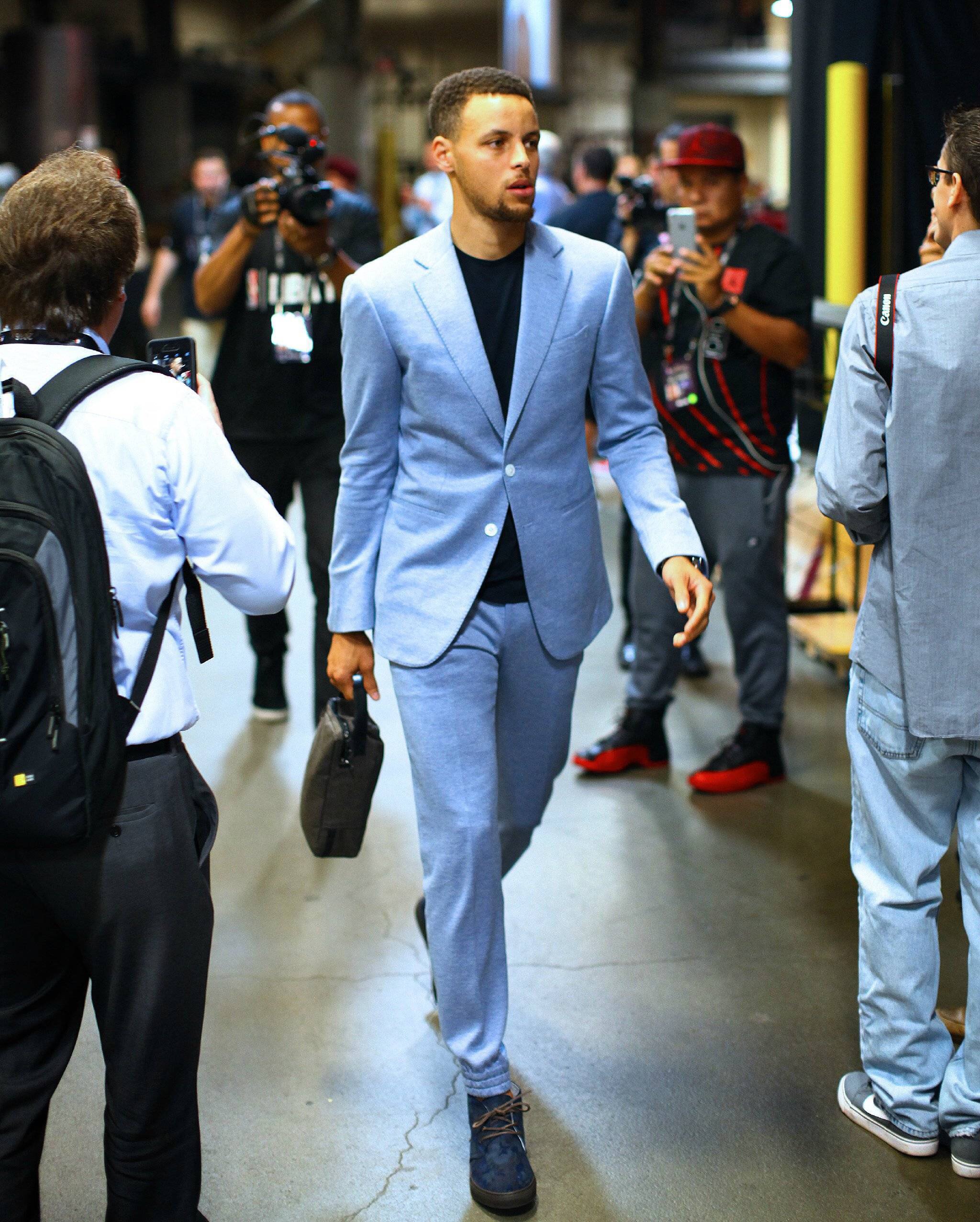 形成功能互 形成功能互