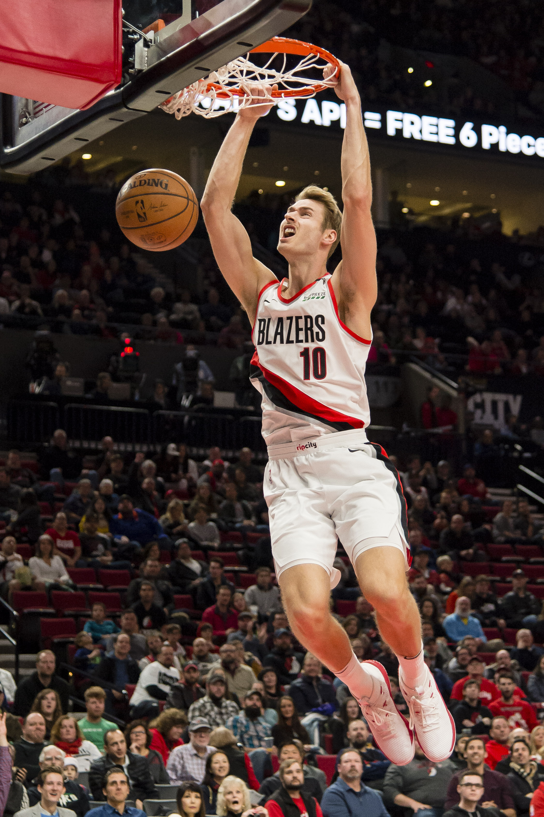 通过卡位与 通过卡位与