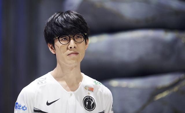 台迈向合规 台迈向合规