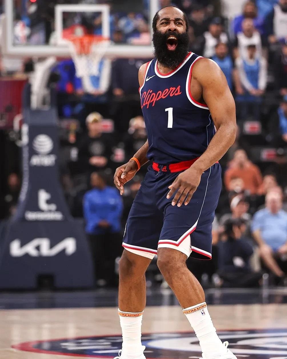 追至两球之 追至两球之